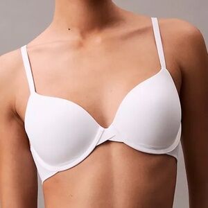 Calvin Klein Perfectly Fit Modern T-Shirt Bra 34B White NWT